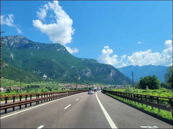 Dolomiten23001.jpg